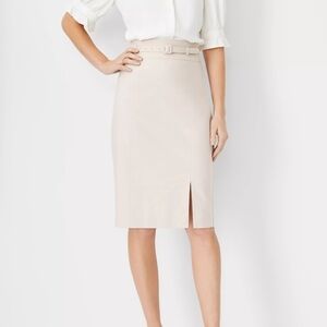 NWT Ann Taylor Light Cream Belted Pencil Skirt with Front Slit